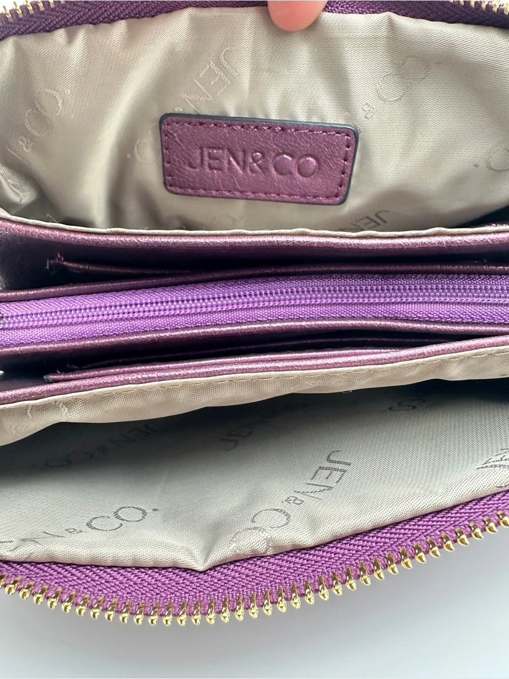 Jen & Co Riley Metallic vegan Leather Crossbody bag Wristlet Clutch
